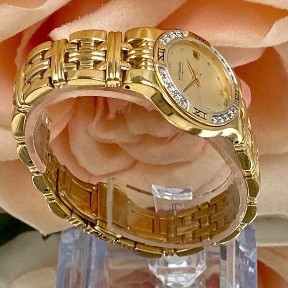 Wittnauer 2003 Diamond Accented Bezel Swiss Quartz Dress Watch - Picture 6 of 16